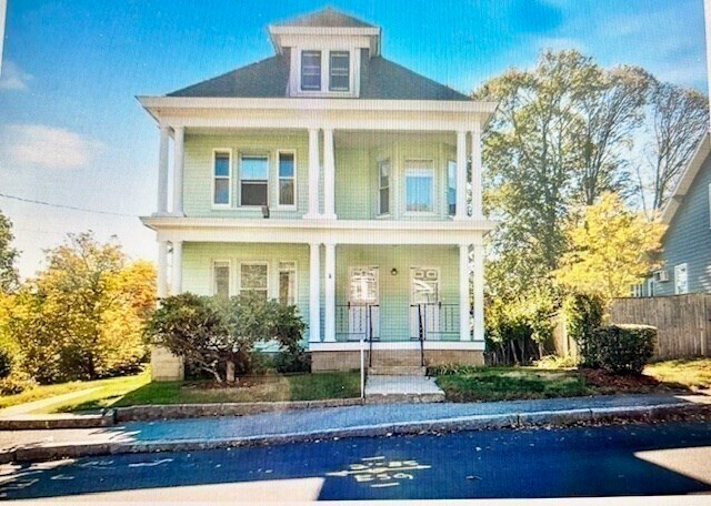 Building Photo - 17-19-19 Maplewood Ave