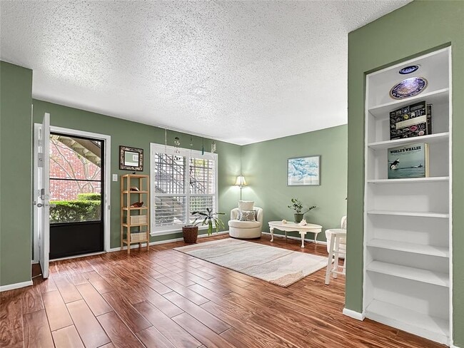 Building Photo - 7920 Rockwood Ln