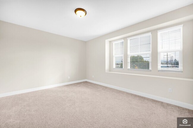 Building Photo - 3909 Portola Cmn