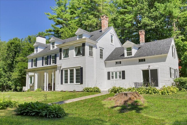 Building Photo - 272 Norfolk Rd
