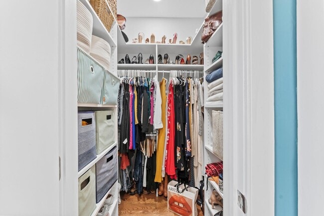 Building Photo - 76 Condict St