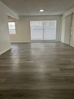 Building Photo - 9522 Joyzelle Dr