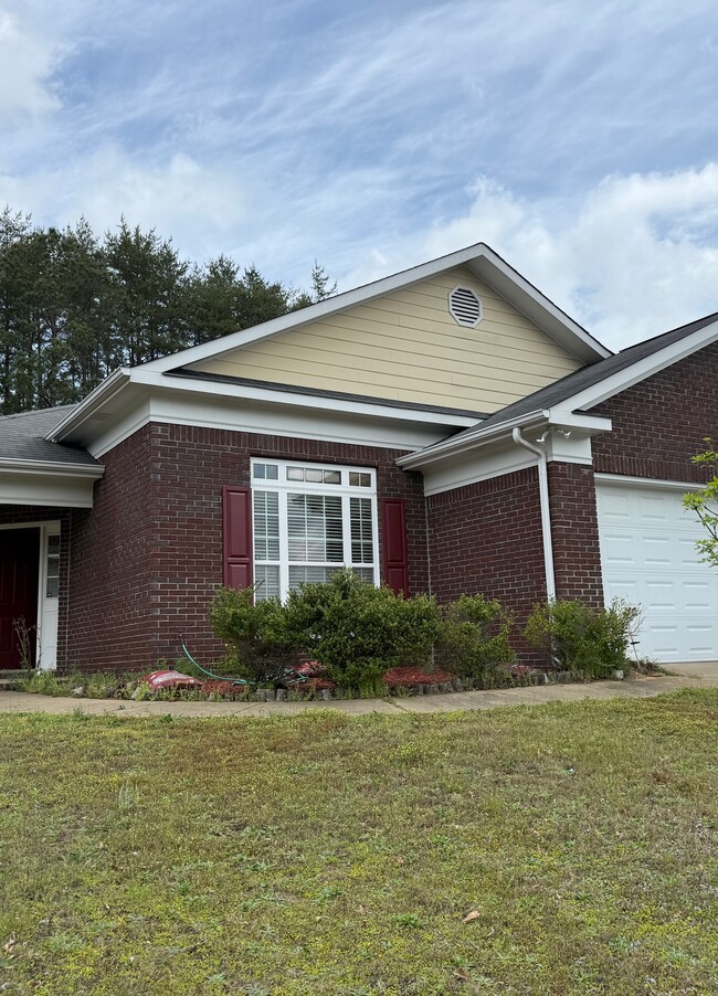 Building Photo - Santee Court