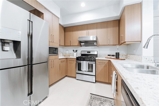 Building Photo - 12801 Brookhurst St