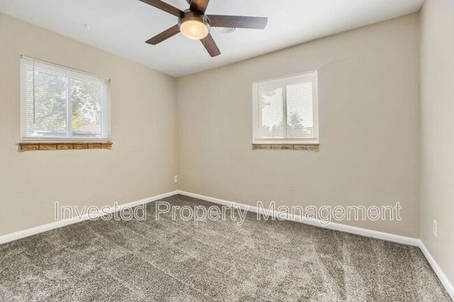 Building Photo - 5410 E Asbury Ave