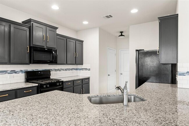 Building Photo - 3560 Pauling Loop