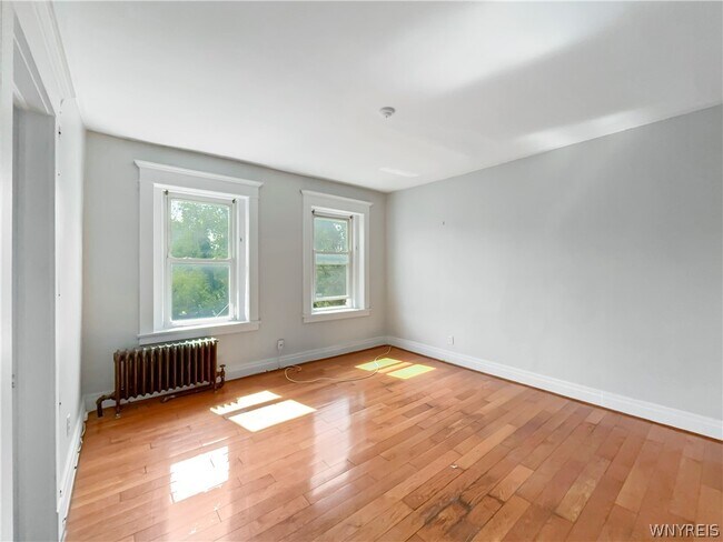 Building Photo - 1363 Delaware Ave