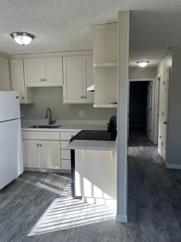 Building Photo - 526 California St