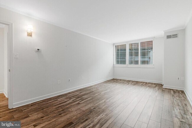 Building Photo - 2555 Pennsylvania Ave NW
