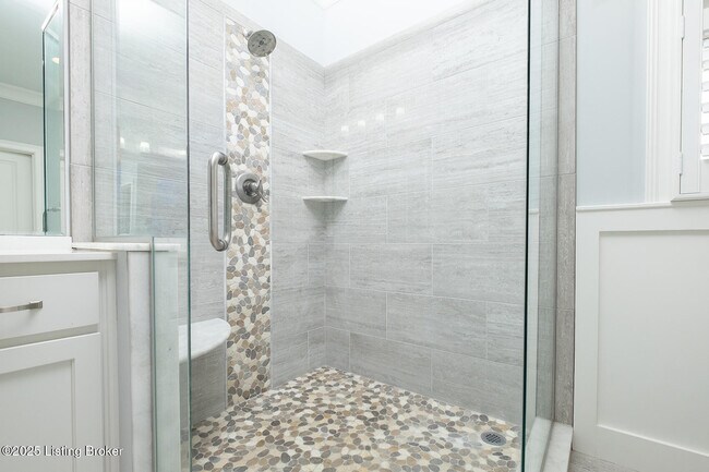 Building Photo - 6431 Passionflower Dr