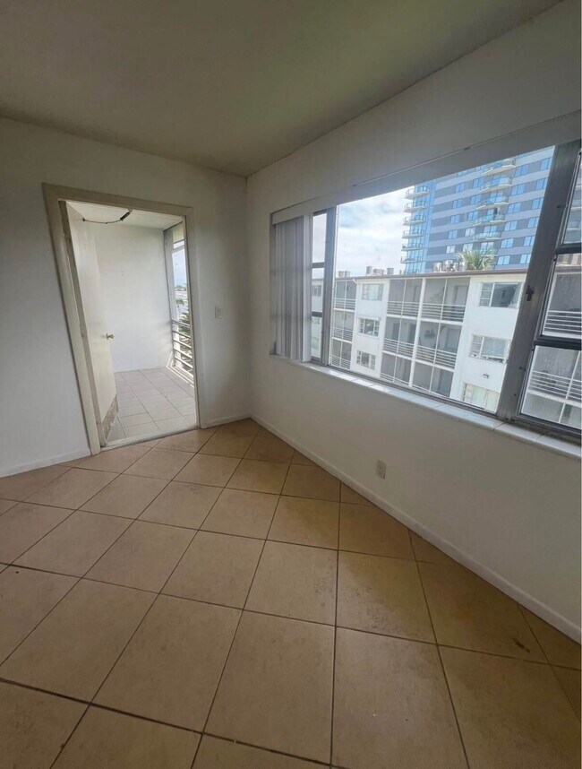 Building Photo - 4500 N Flagler Dr