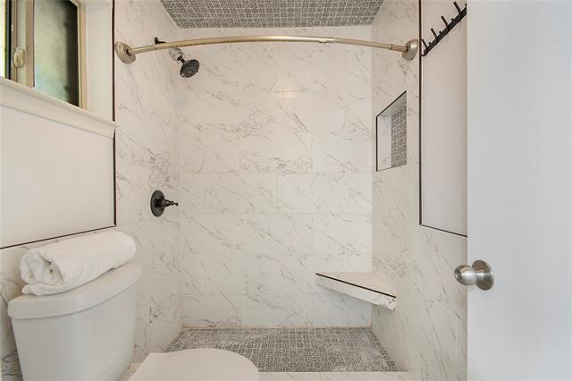 Building Photo - 7712 Royal Ln