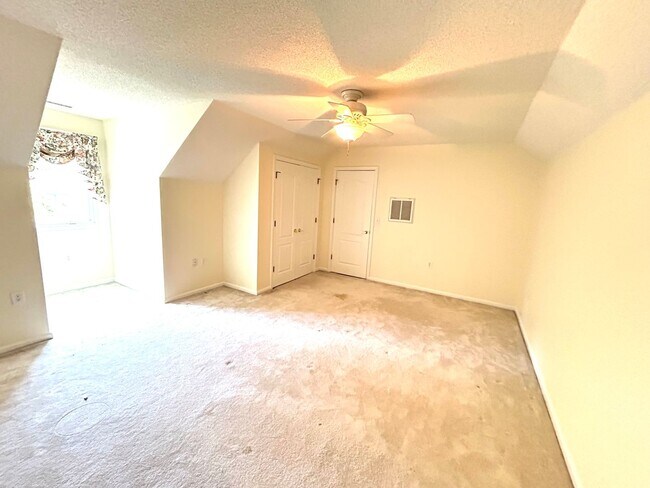 Building Photo - 3129 Gallahad Dr
