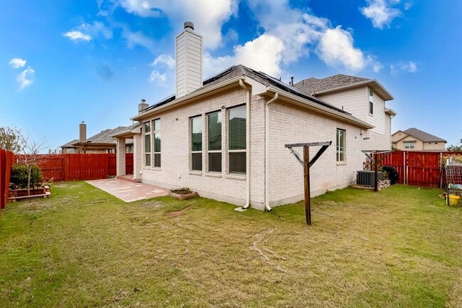 Building Photo - 2908 Consuelo Wy