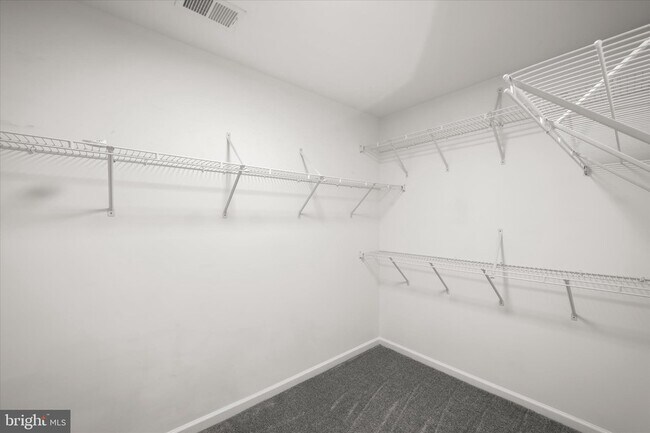 Building Photo - 8314 Sunnybrook Ct