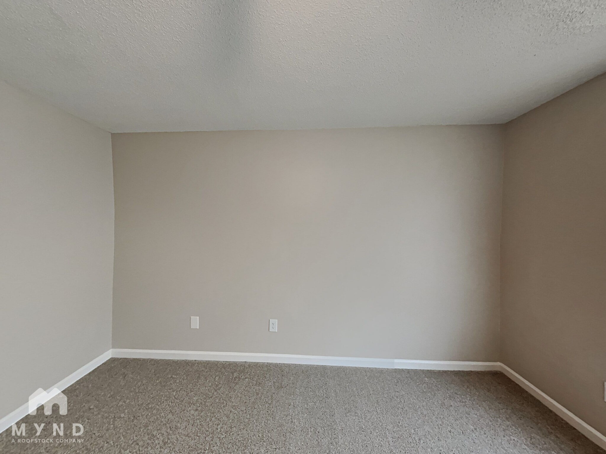 Building Photo - 10576 Sourwood Ct