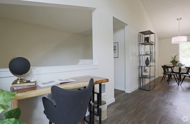Interior Photo - Larkspur West Linn