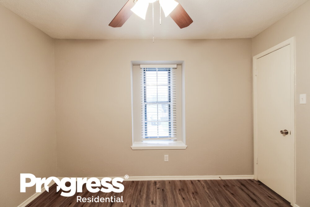 Building Photo - 1417 Wilson Dr