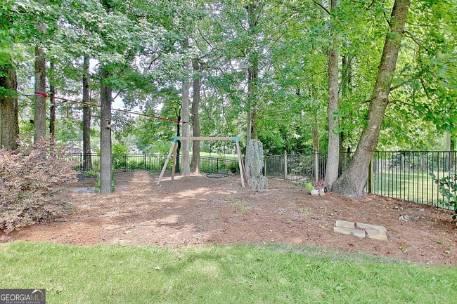 Building Photo - 303 Calgary Dr