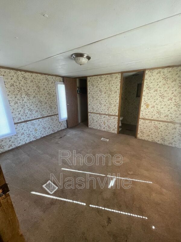 Building Photo - 1970 Fayetteville Hwy