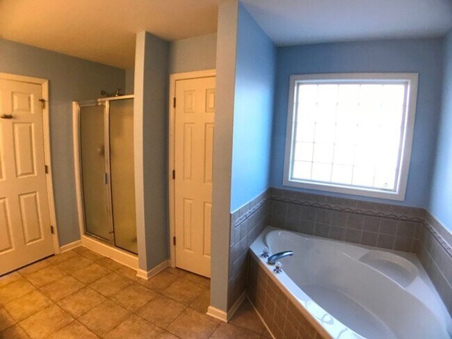 Building Photo - Stunning, Spacious Home in Prime Apex Location – Zoned for Top-Rated Apex Schools!