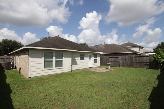 Building Photo - 25118 Hazel Ranch Dr