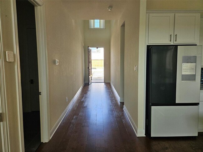 Building Photo - 1105 Malibar Ln