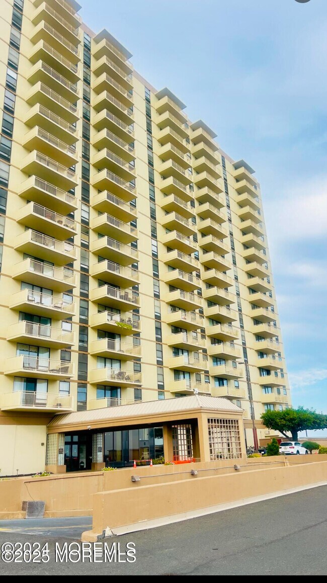 Building Photo - 787 Ocean Ave