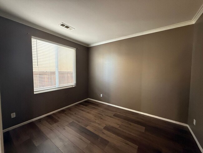 Building Photo - Beautiful Home in the Heart of Perris