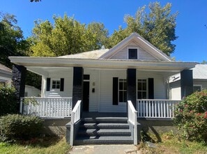 Building Photo - ***Midtown Columbus, GA 3 or 4 Bedroom / 2 Bathroom Home for Rent***