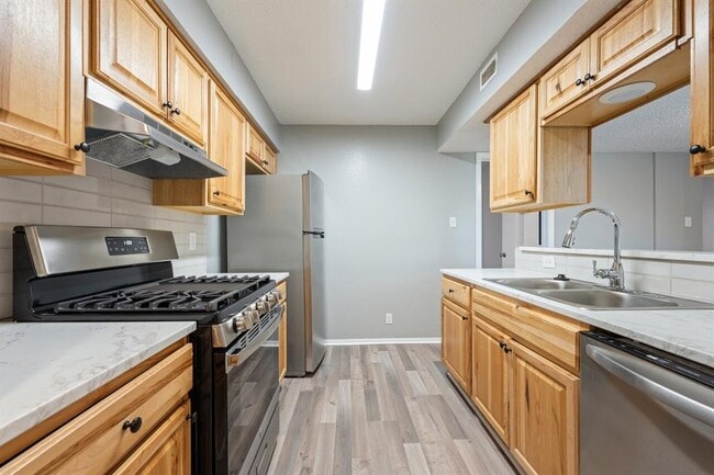 Building Photo - 6805 Blue Dawn Trail
