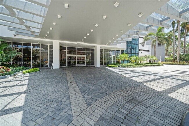 Building Photo - 6301 Collins Ave