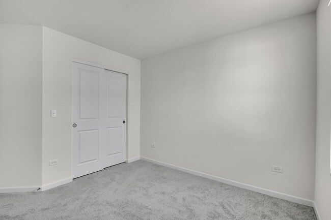 Building Photo - 6275 Sandbelt Dr