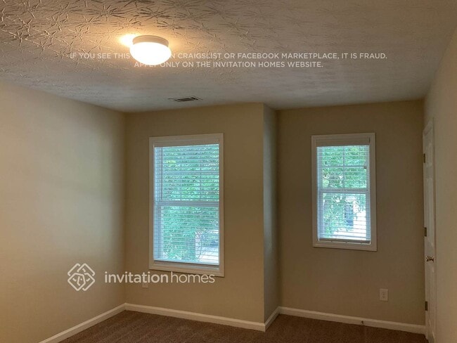 Building Photo - 511 Pondweed Dr