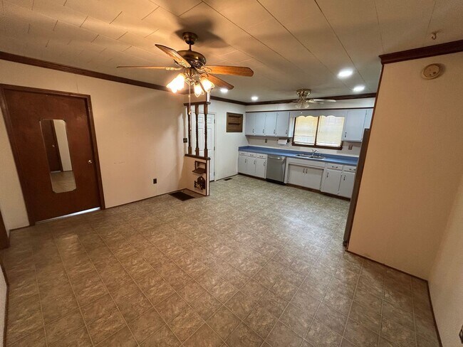 Building Photo - Cozy 2-Bedroom Home for Rent in Gaffney, SC