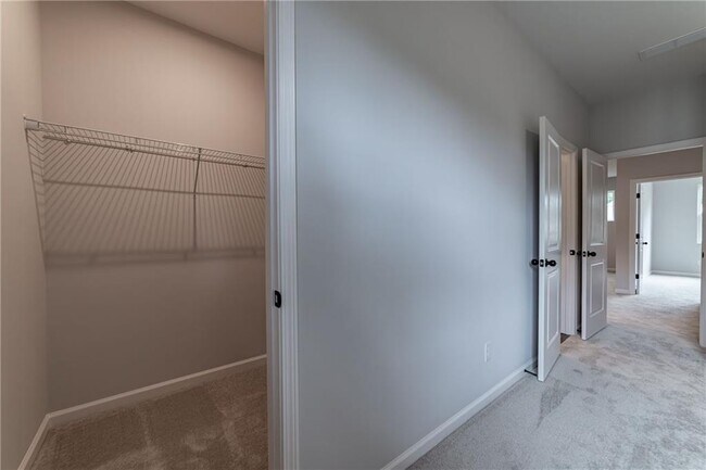 Building Photo - 107 Cedar Brk Dr