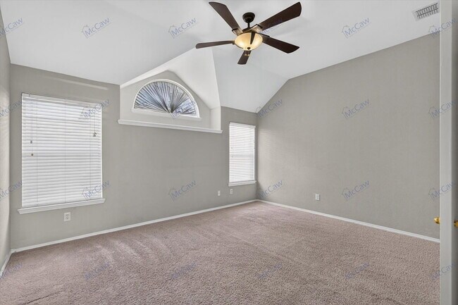 Building Photo - 7297 Chinquapin Dr