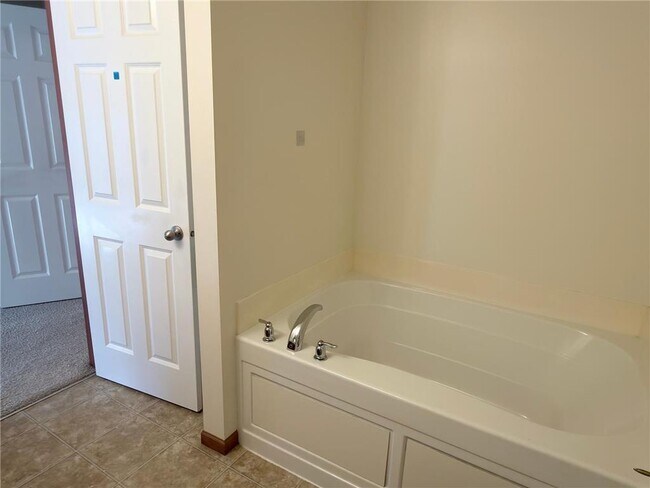 Building Photo - 9972 Vervain Dr