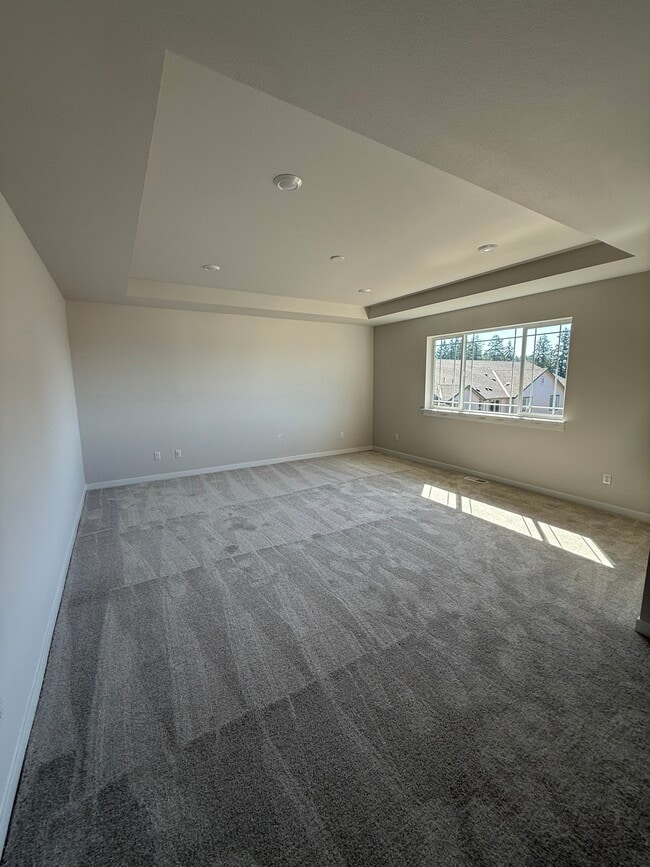 Building Photo - 16870 SW Leaf Ln