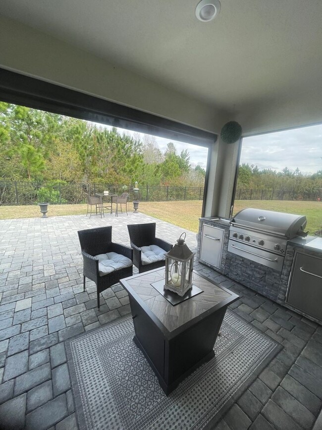 Building Photo - Beautiful, modern home for rent