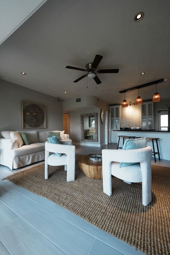 Building Photo - Affordable 3BR Home in Winter Park – Prime Location & Move-In Ready!