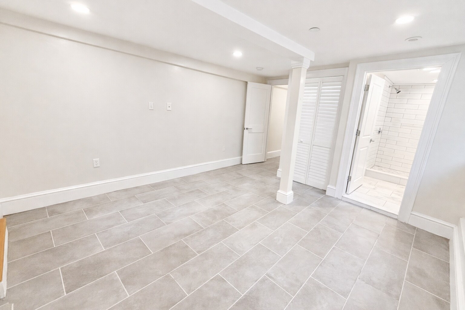 Bedroom - 35 Foster St