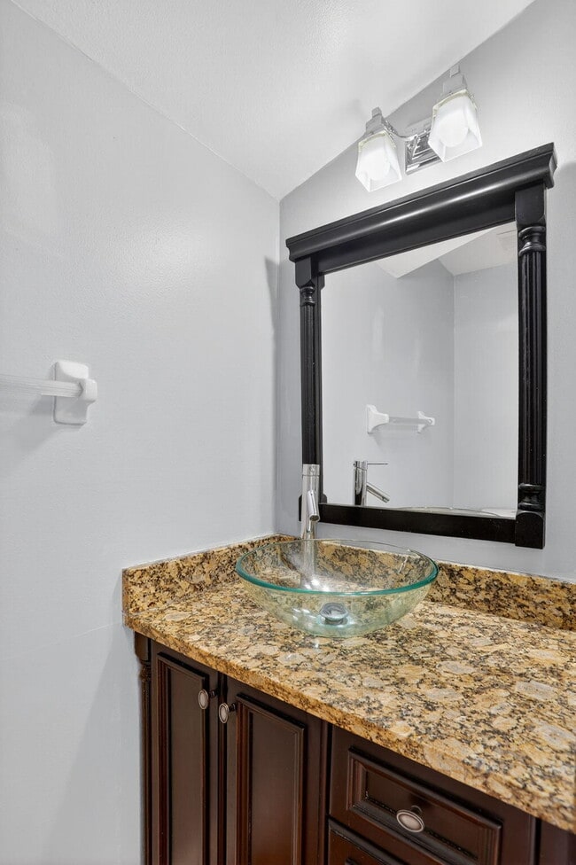 Building Photo - 14912 White Magnolia Ct