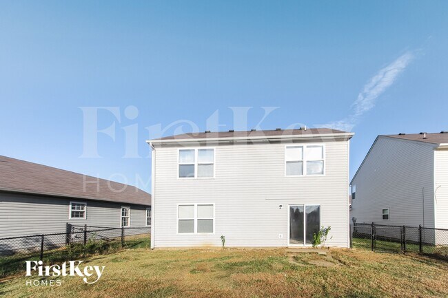 Building Photo - 1820 Long Lake Dr
