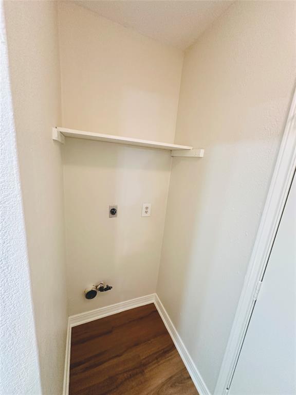 Building Photo - 1605 Somerset Dr