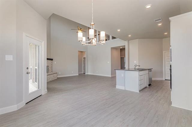 Building Photo - 180 Crystal Lk Ln