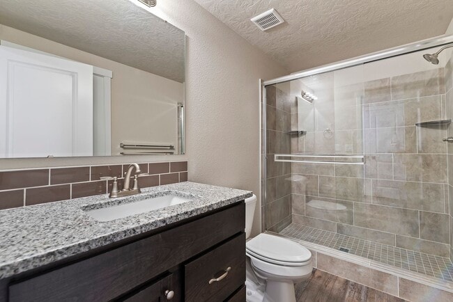 Building Photo - Can't miss Luxury New Townhome in West Bench!