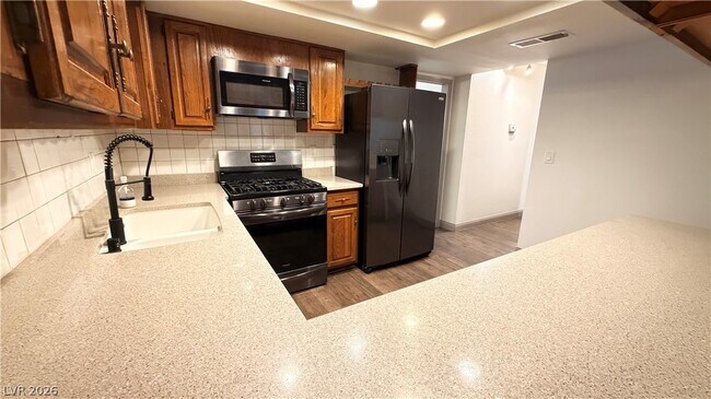Building Photo - 2783 Carnation Ln