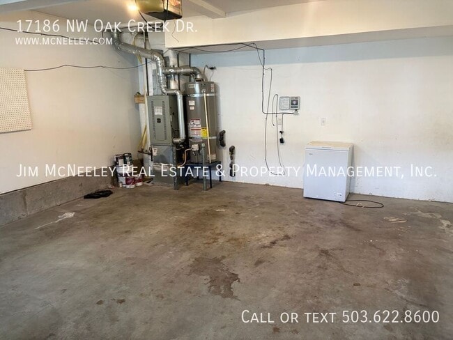 Building Photo - 17186 NW Oak Creek Dr