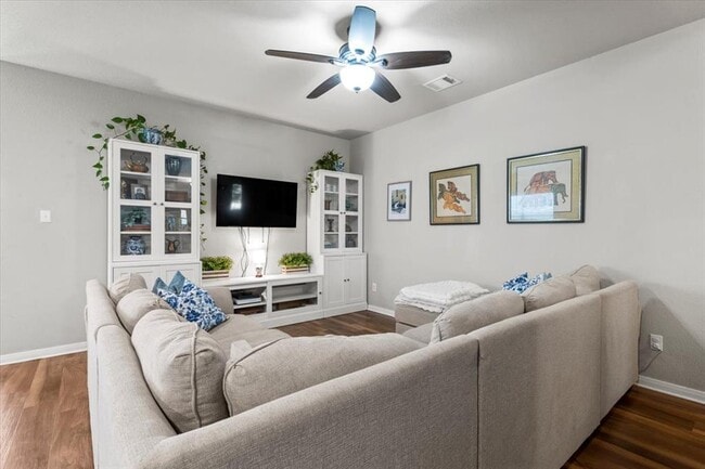 Building Photo - 1300 Ferryman Dr